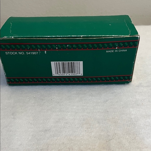 House Of Lloyd Christmas Around The World Sweet Places House Ornaments- Set of 3 - Picture 3 of 11